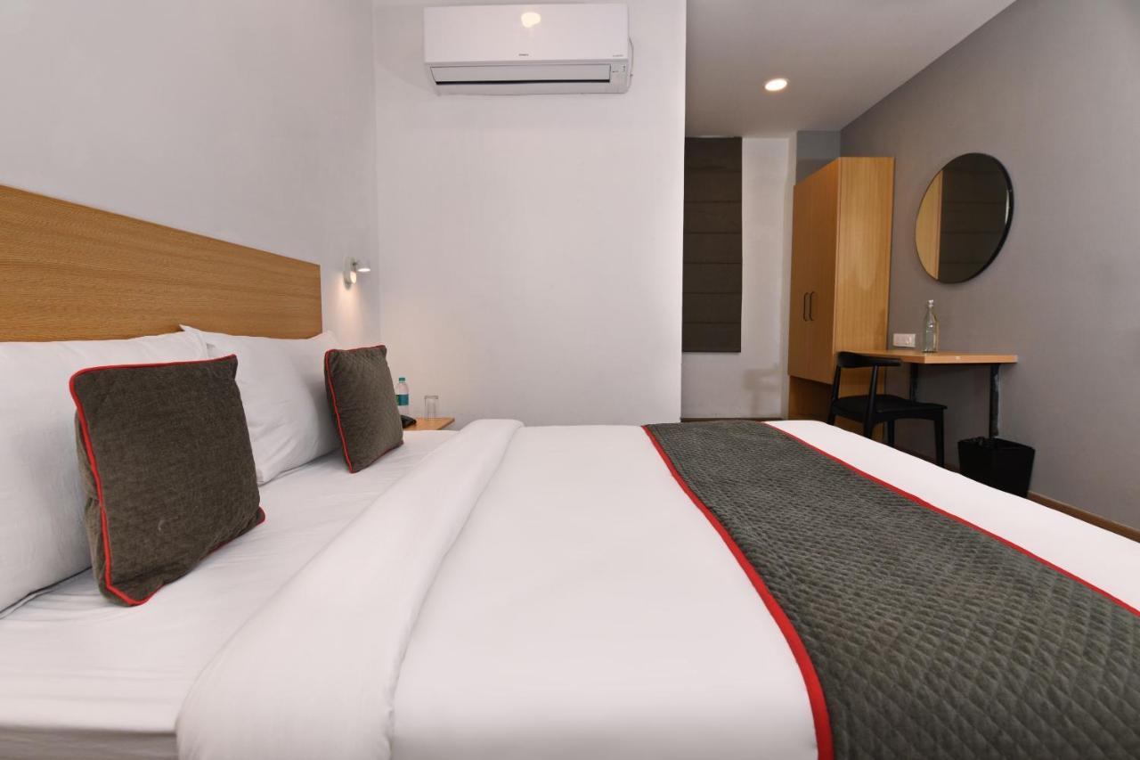 Townhouse Function Inn Near Chaudhary Charan Singh International Airport Lucknow Exterior photo