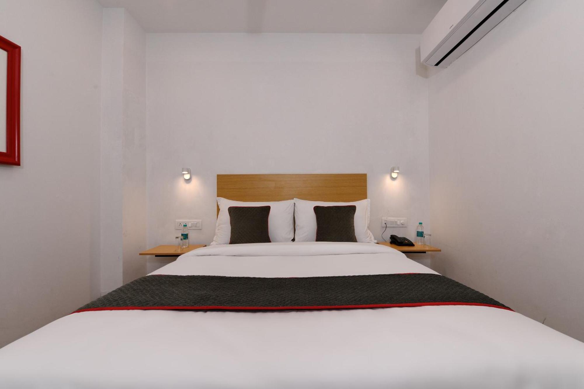 Townhouse Function Inn Near Chaudhary Charan Singh International Airport Lucknow Exterior photo